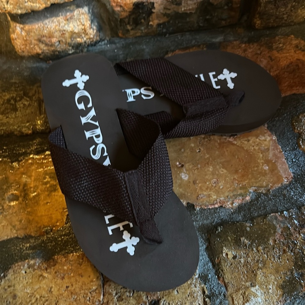 Gypsy Soule Flipflops.